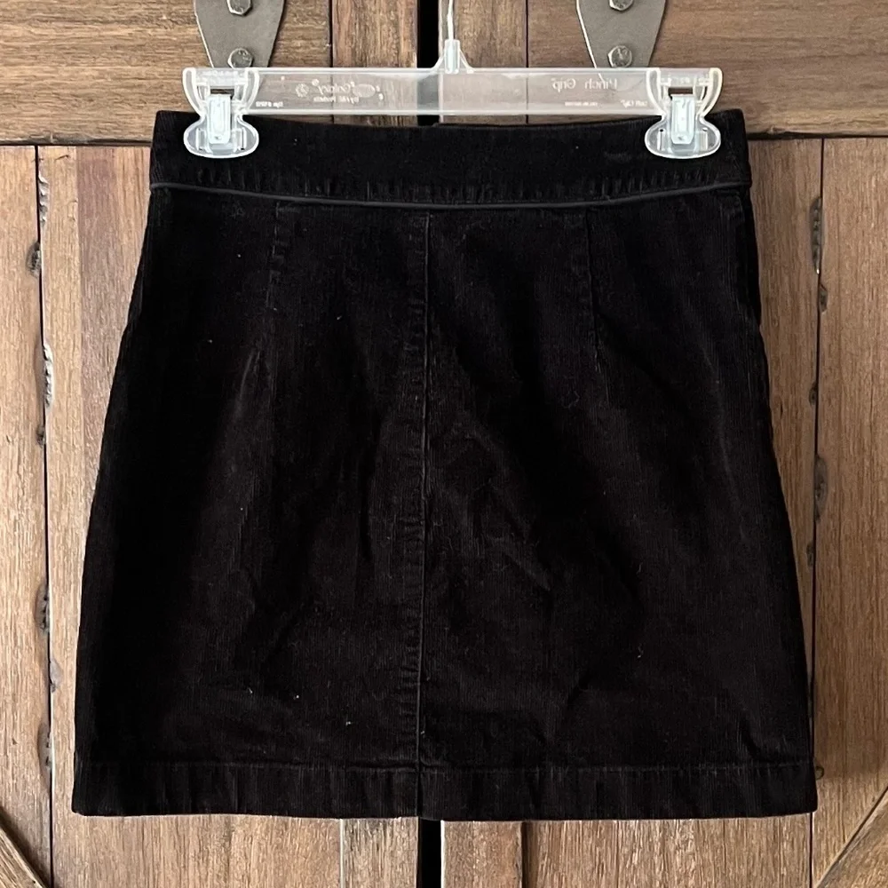 Aritzia Wilfred Free Karmen Corduroy Buttonup Mini Skirt Sie 2
